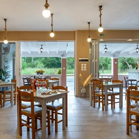 Wilde Rose Dassia (Corfu)