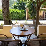 Wilde Rose Hotel
