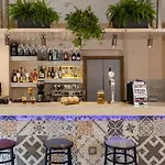 Wilde Rose Hotel