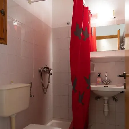 Wilde Rose Dassia (Corfu)