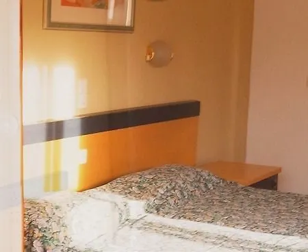Wilde Rose Hotel