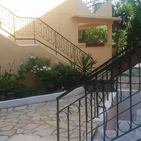 Wilde Rose Hotel 2*